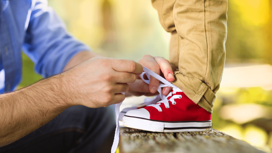 Como passar cidadania italiana para filho menor ou maior de idade